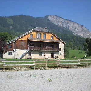  Maison d'hôtes Les Paddocks Du Mont Blanc
